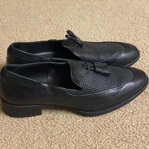 Zara - LEATHER TASSEL LOAFERS - 9M